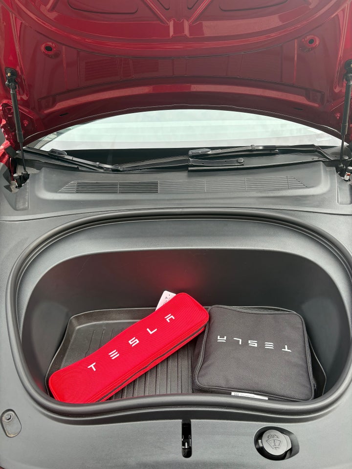 Tesla Model 3 RWD 4d