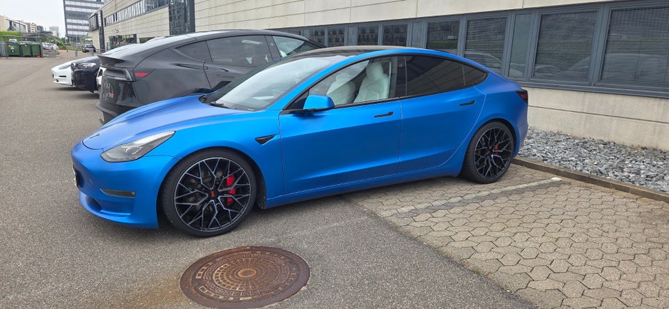 Tesla Model 3 Performance AWD 4d