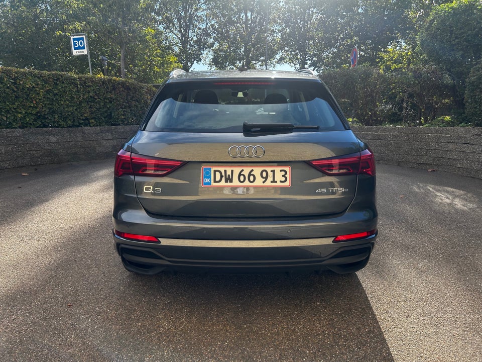 Audi Q3 45 TFSi e S-line+ S-tr. 5d