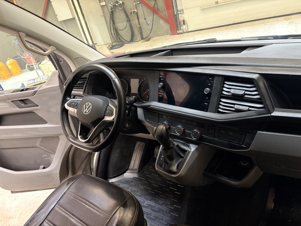VW Transporter 2,0 TDi 150 Kassevogn DSG lang