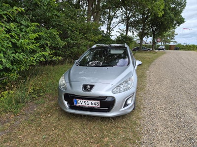 Peugeot 308 1,6 e-HDi 112 Sportium SW 5d