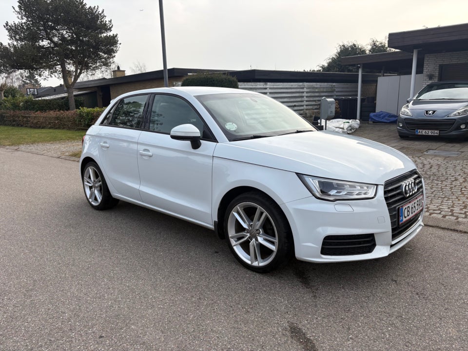 Audi A1 1,0 TFSi 95 Sport Sportback S-tr. 5d