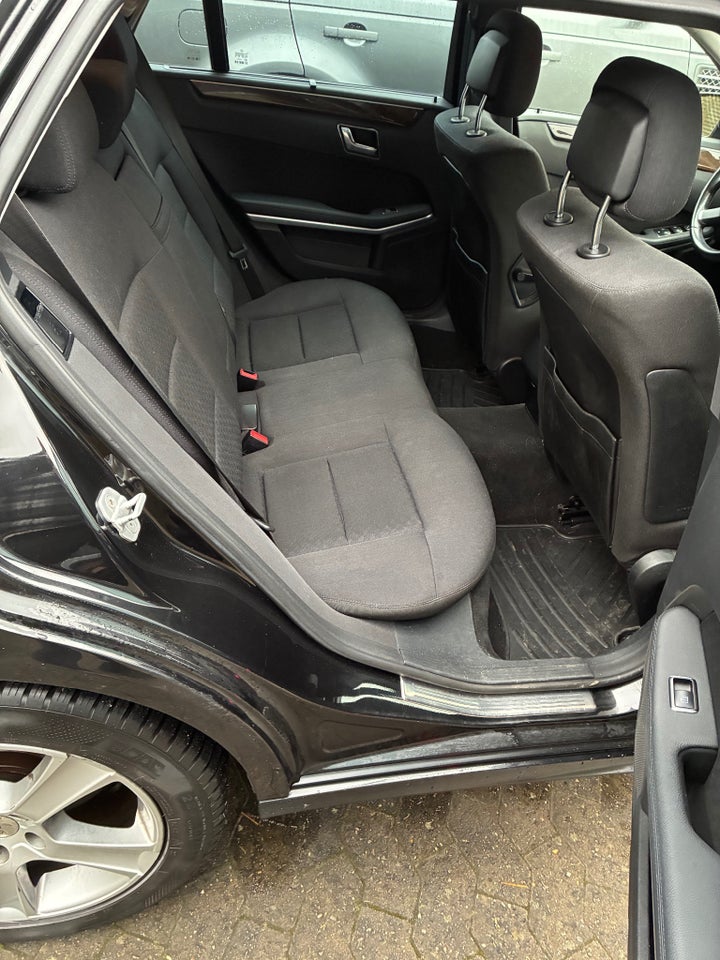 Mercedes E200 2,2 CDi stc. aut. BE 5d