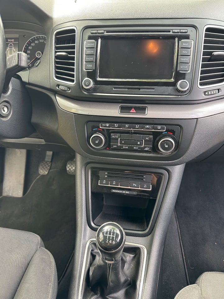 VW Sharan 2,0 TDi 140 Match BMT 5d