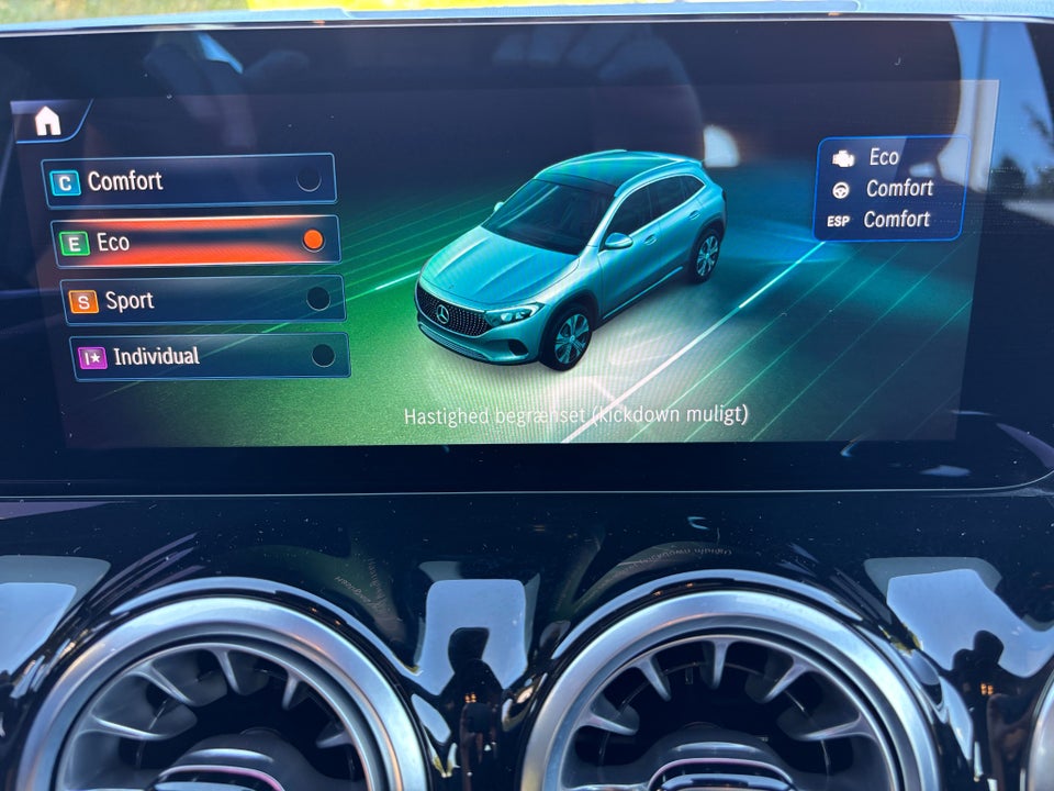 Mercedes EQA250+ Progressive Advance 5d