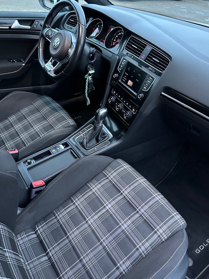 VW Golf VII 2,0 TDi 184 GTD DSG BMT 5d