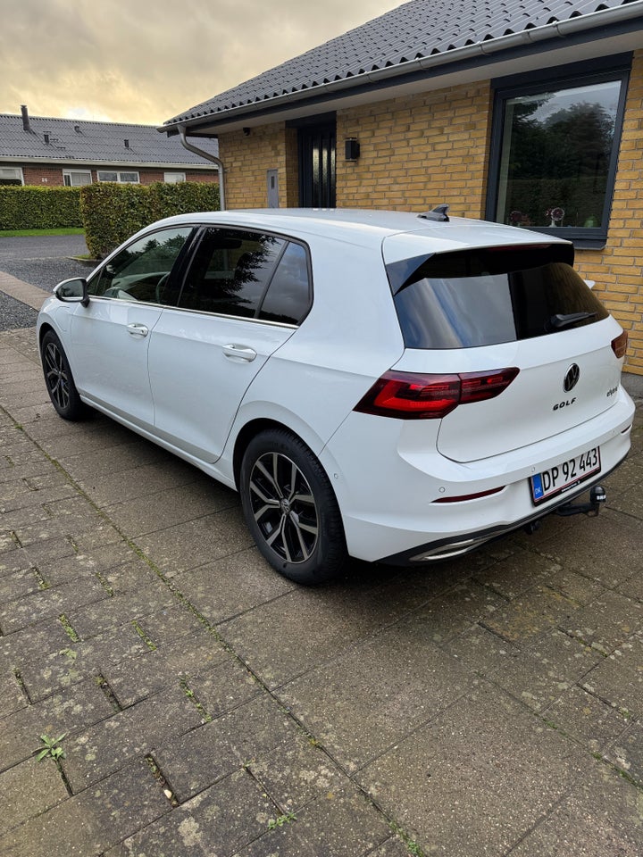 VW Golf VIII 1,4 eHybrid DSG 5d