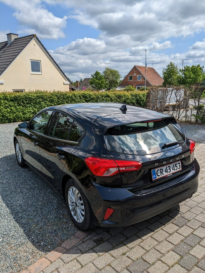 Ford Focus 1,5 EcoBlue Titanium Business 5d