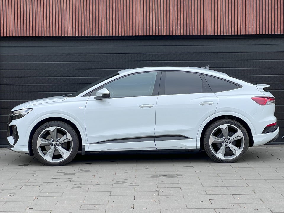 Audi Q4 e-tron 50 S-line Sportback quattro 5d