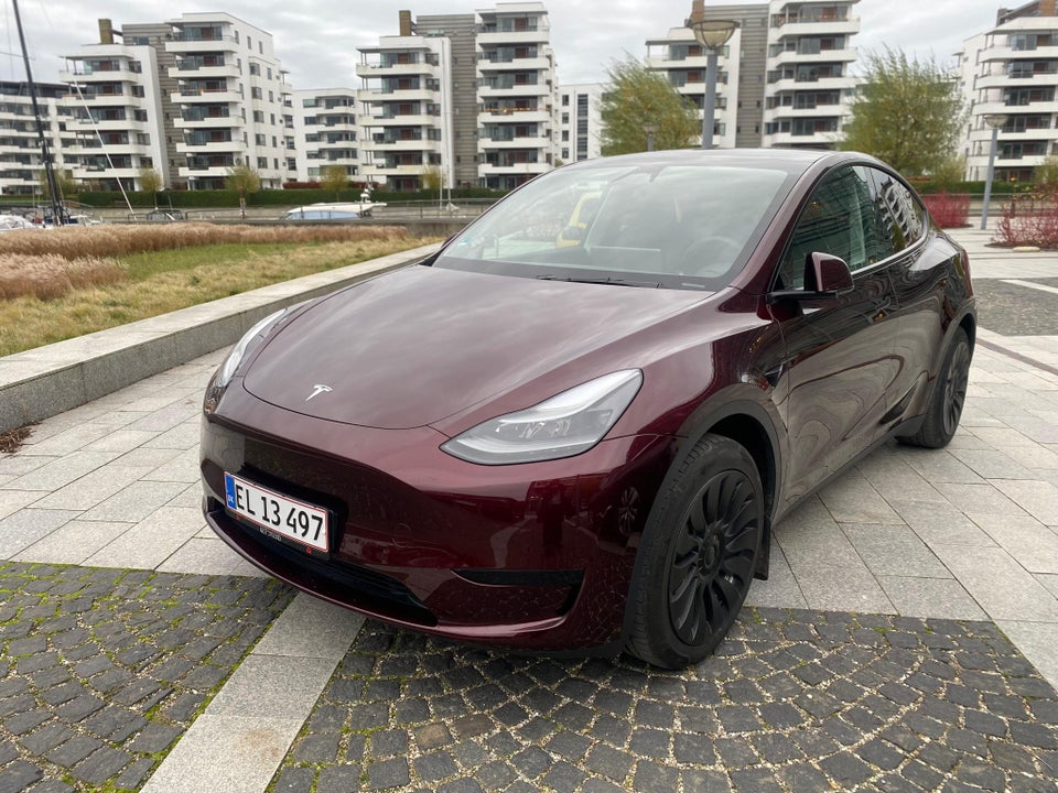 Tesla Model Y RWD 5d