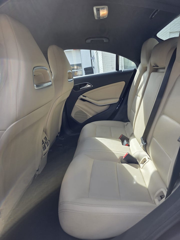 Mercedes CLA200 1,6 AMG Line Coupé 4d