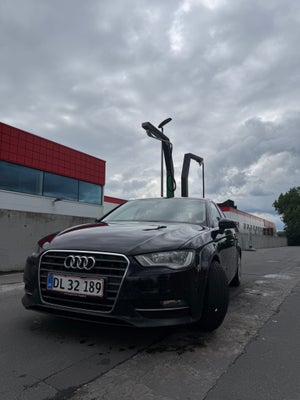 Audi A3 2,0 TDi 150 Ambiente Sportback S-tr. 5d
