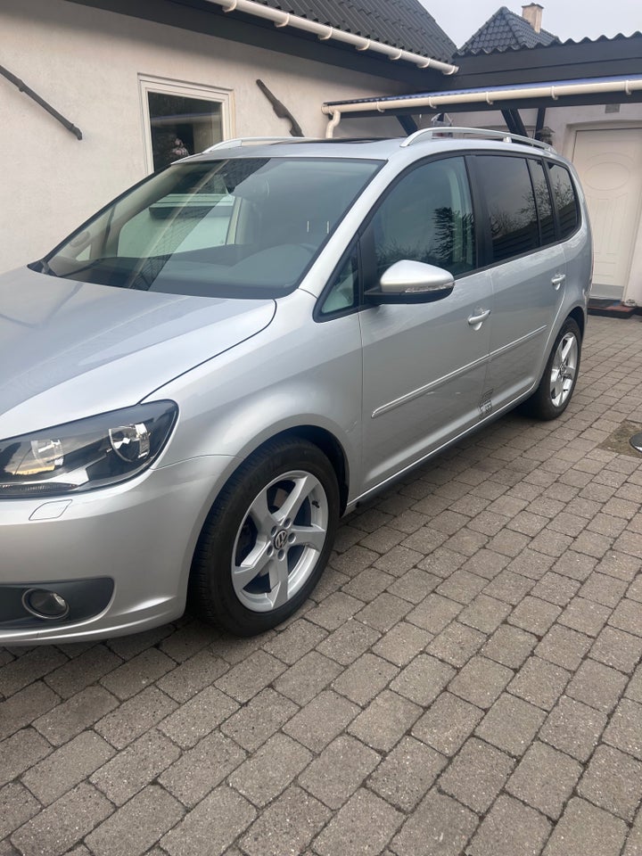 VW Touran 1,4 TSi 140 Highline DSG Van 5d