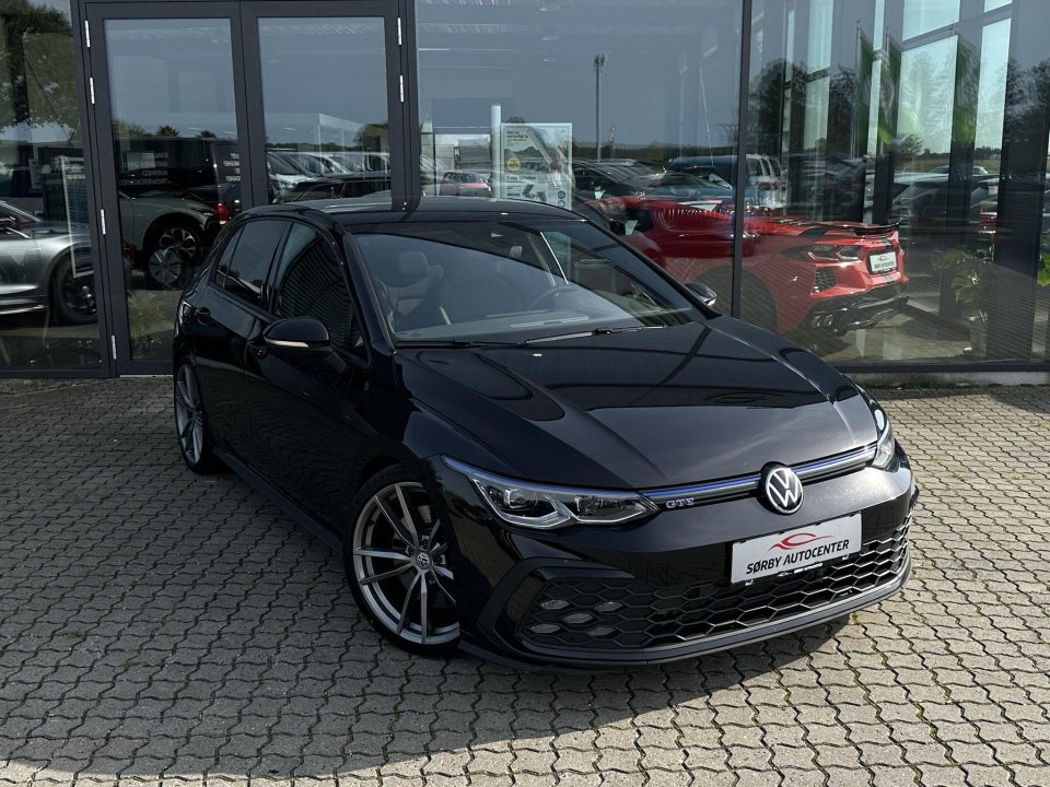 VW Golf VIII 1,4 GTE DSG 5d