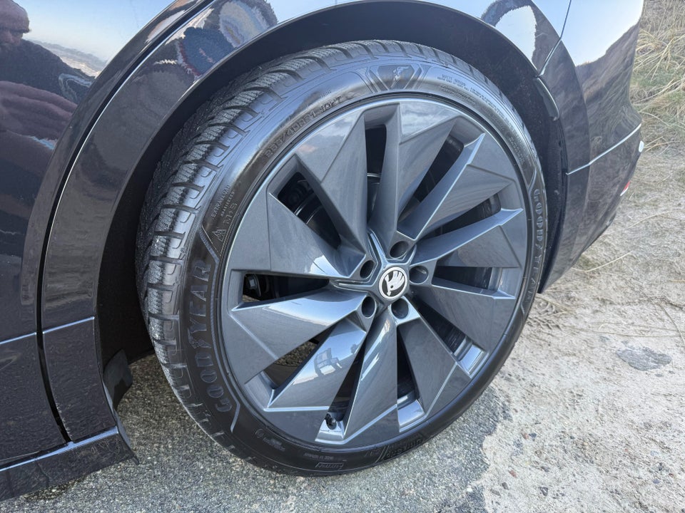 Skoda Enyaq 80 iV Sportline Plus 5d