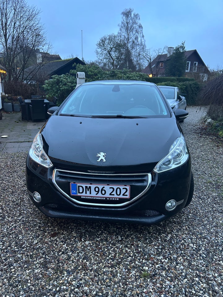 Peugeot 208 1,2 VTi Active 5d