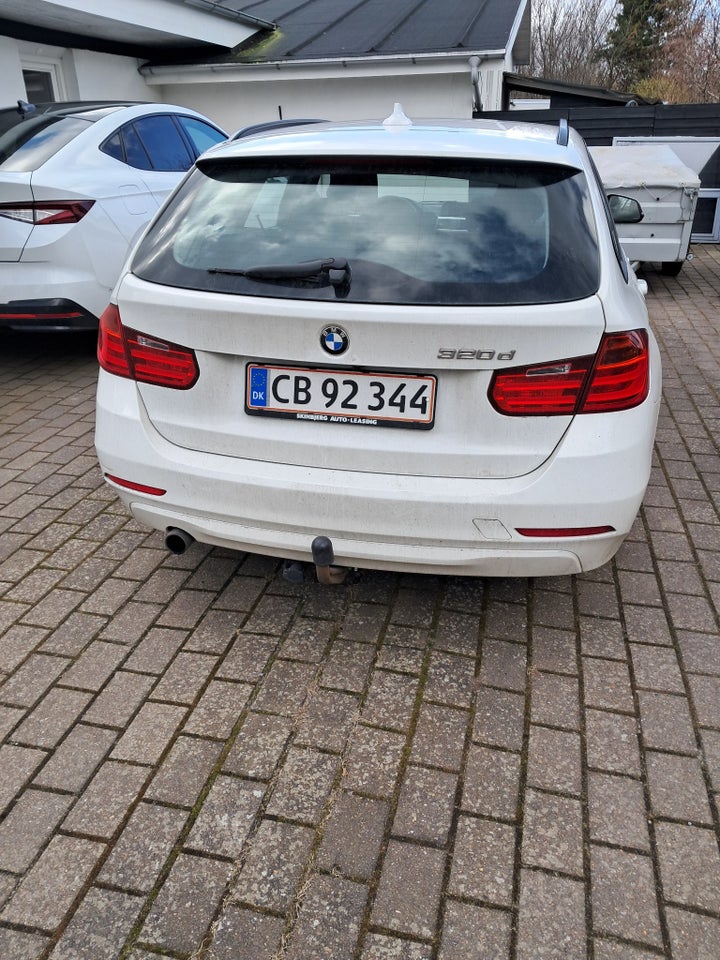 BMW 320d 2,0 Touring 5d