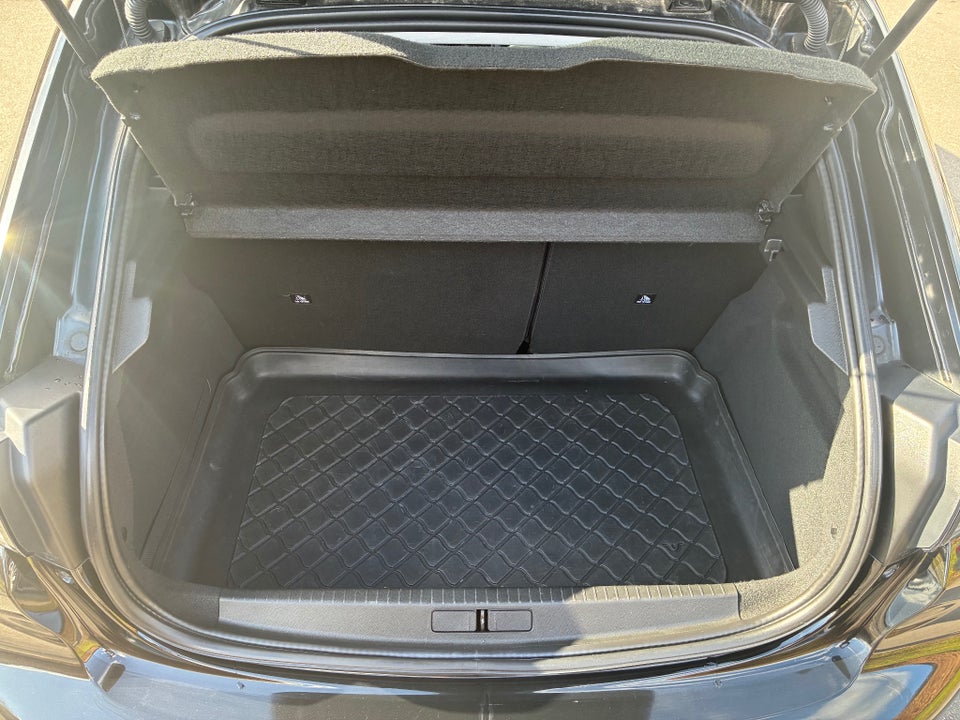 Peugeot 208 1,5 BlueHDi 100 Edition:210+ 5d