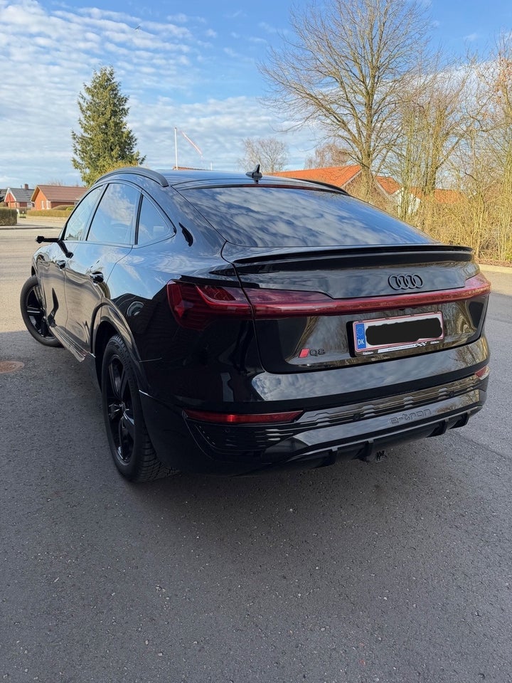 Audi Q8 e-tron 55 S-line Sportback quattro 5d