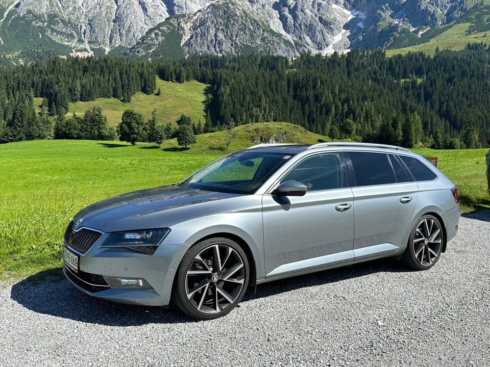 Skoda Superb 2,0 TDi 150 Business Executive Combi DSG 5d