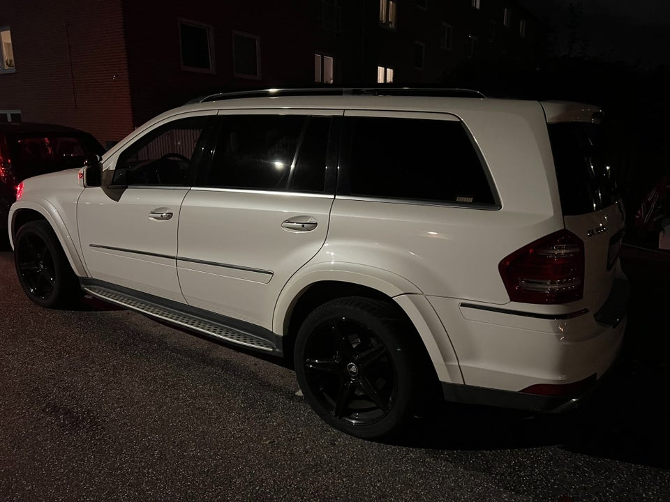 Mercedes GL500 5,5 aut. 4Matic 5d