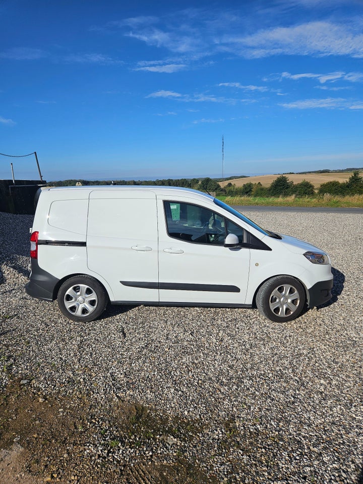 Ford Transit Courier 1,6 TDCi 95 Trend Van 4d