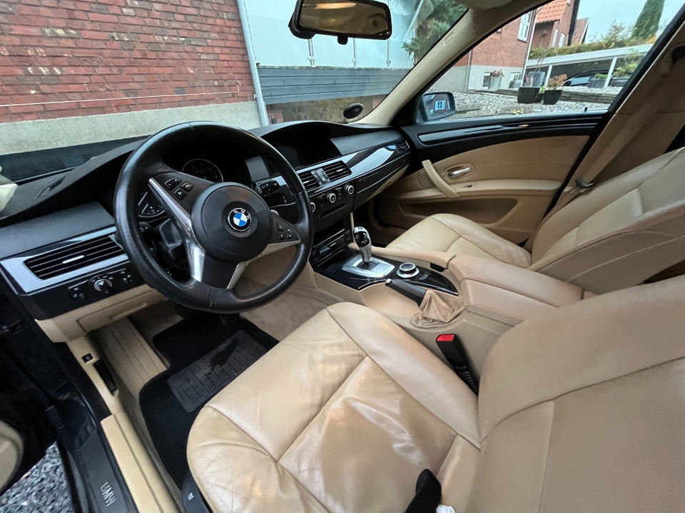 BMW 523i 2,5 Touring aut. 5d