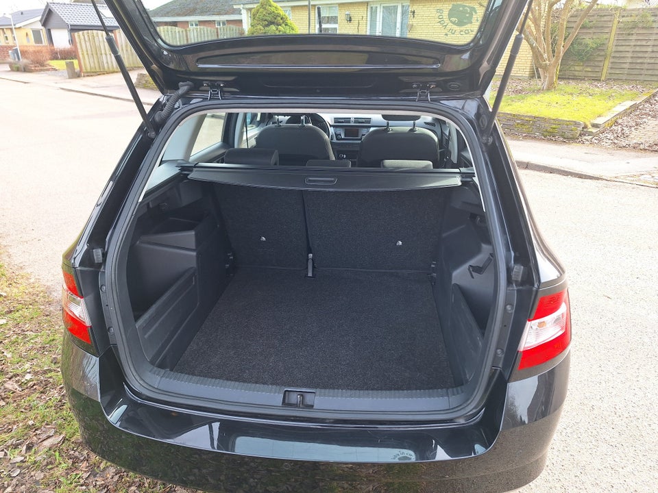 Skoda Fabia 1,0 TSi 110 Ambition Combi DSG 5d