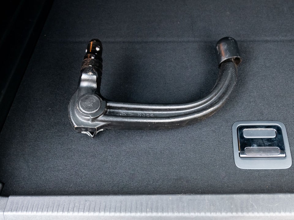 Citroën C5 Aircross 1,6 Hybrid Shine Sport EAT8 5d