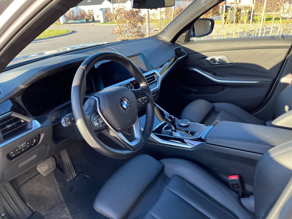 BMW 320d 2,0 Touring Sport Line aut. 5d