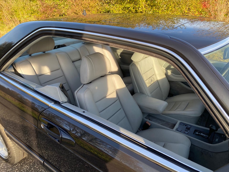 Mercedes 560 SEC 5,6 aut. 2d