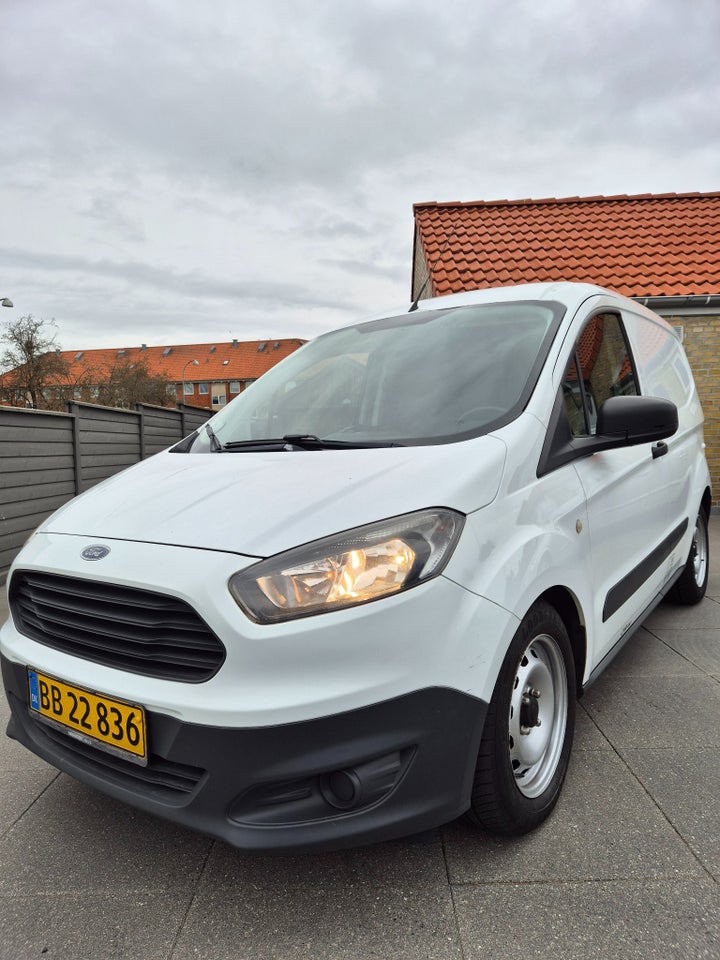 Ford Transit Courier 1,5 TDCi 75 Ambiente Van 4d