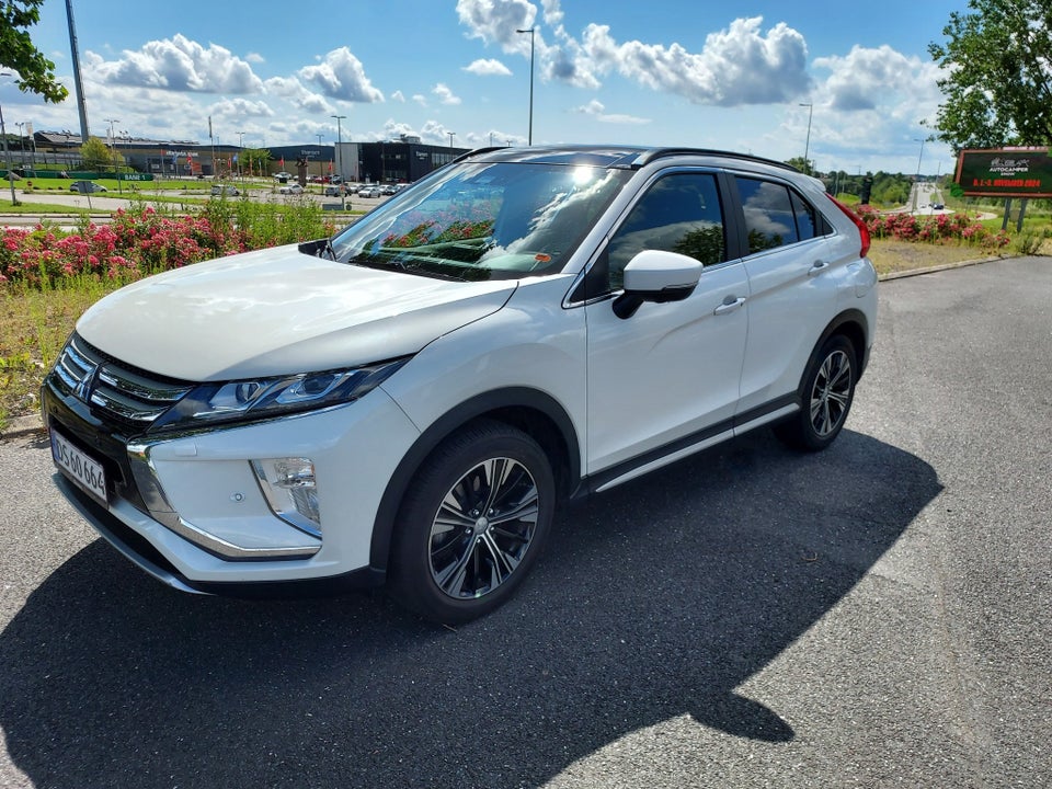 Mitsubishi Eclipse Cross 1,5 T 163 Intense+ CVT 5d