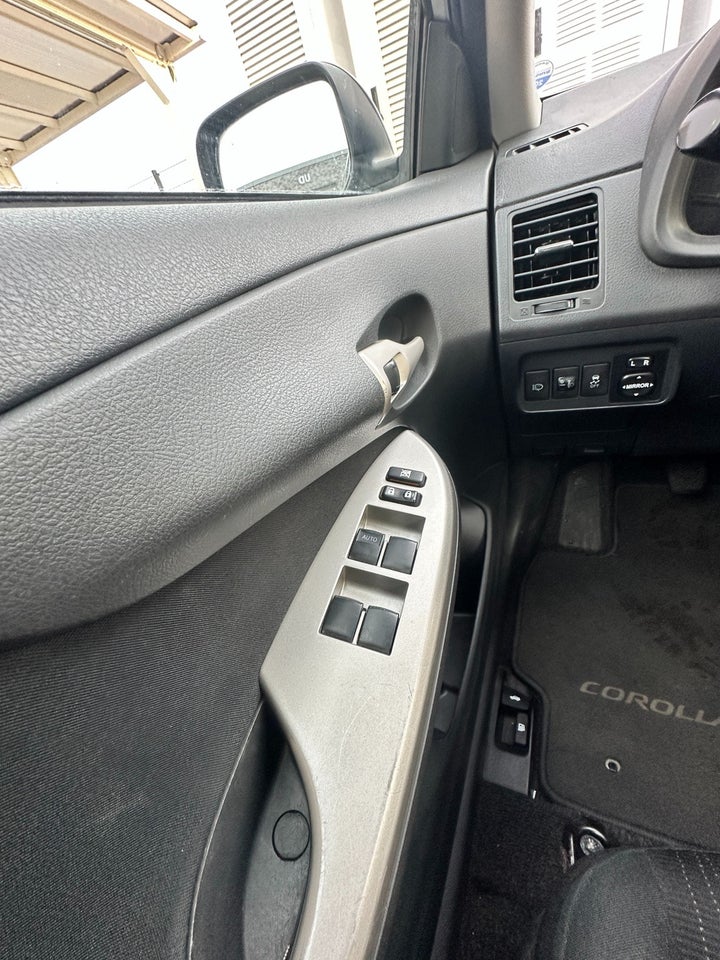 Toyota Corolla 1,6 Luna 4d