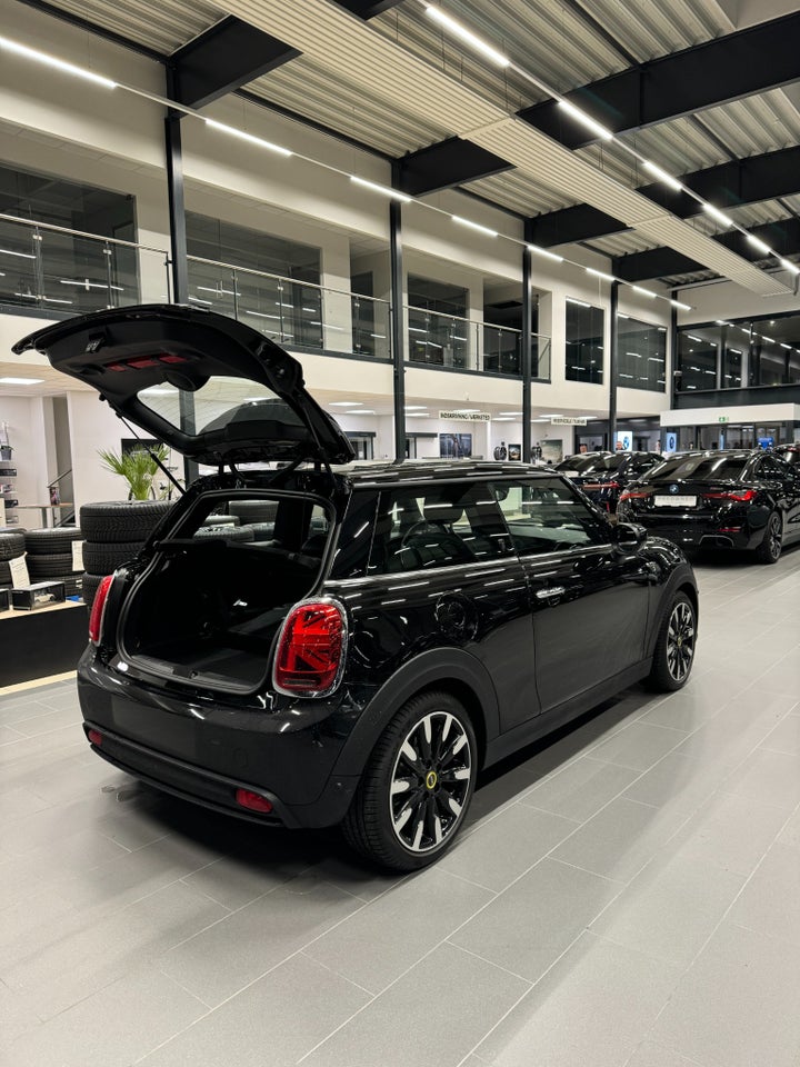 MINI Cooper SE Maximise 3d