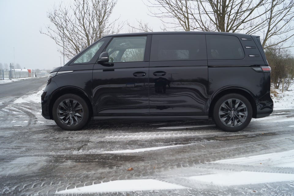 VW ID.Buzz 77 Style SWB 5d