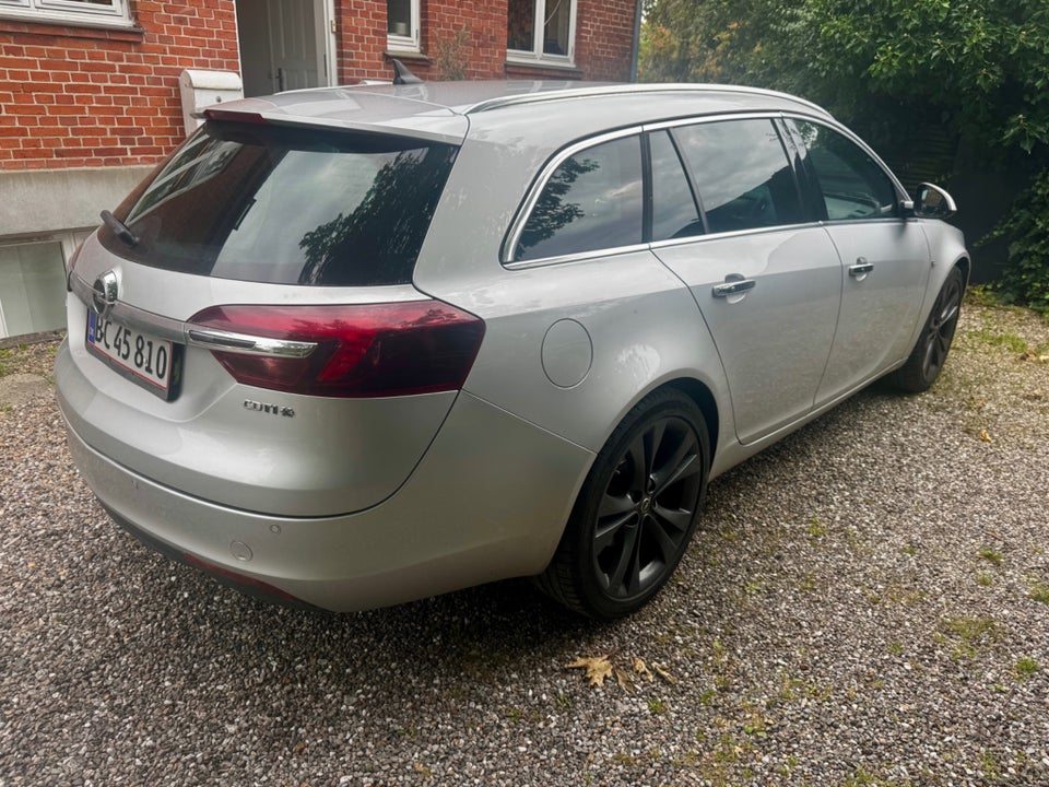 Opel Insignia 2,0 CDTi 170 Cosmo Country Tourer aut. 4x4 5d