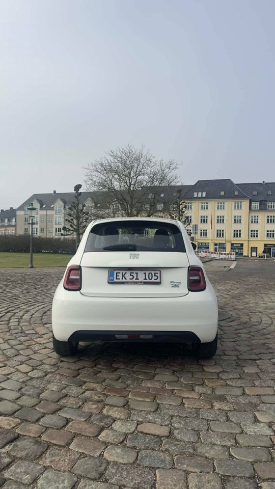Fiat 500e 42 Icon 3d