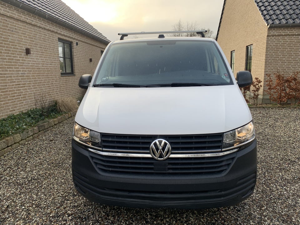 VW Transporter 2,0 TDi 150 Kassevogn DSG kort