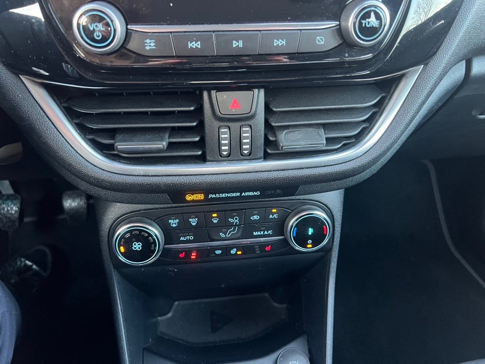 Ford Fiesta 1,0 EcoBoost mHEV Titanium 5d