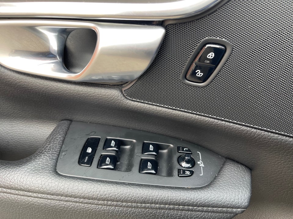 Volvo V90 2,0 D4 190 Momentum 5d