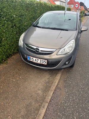 Opel Corsa 1,4 16V Cosmo 5d