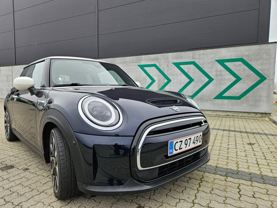 MINI Cooper SE Maximise 3d