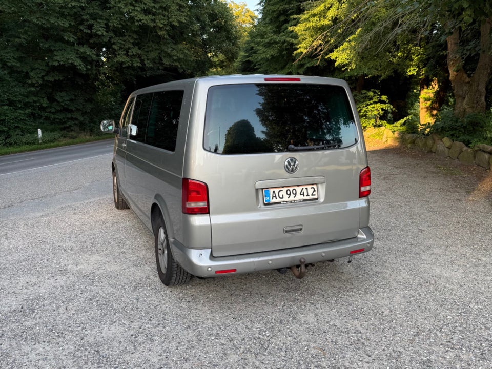 VW Caravelle 2,0 TDi 140 Comfortline DSG lang 4d
