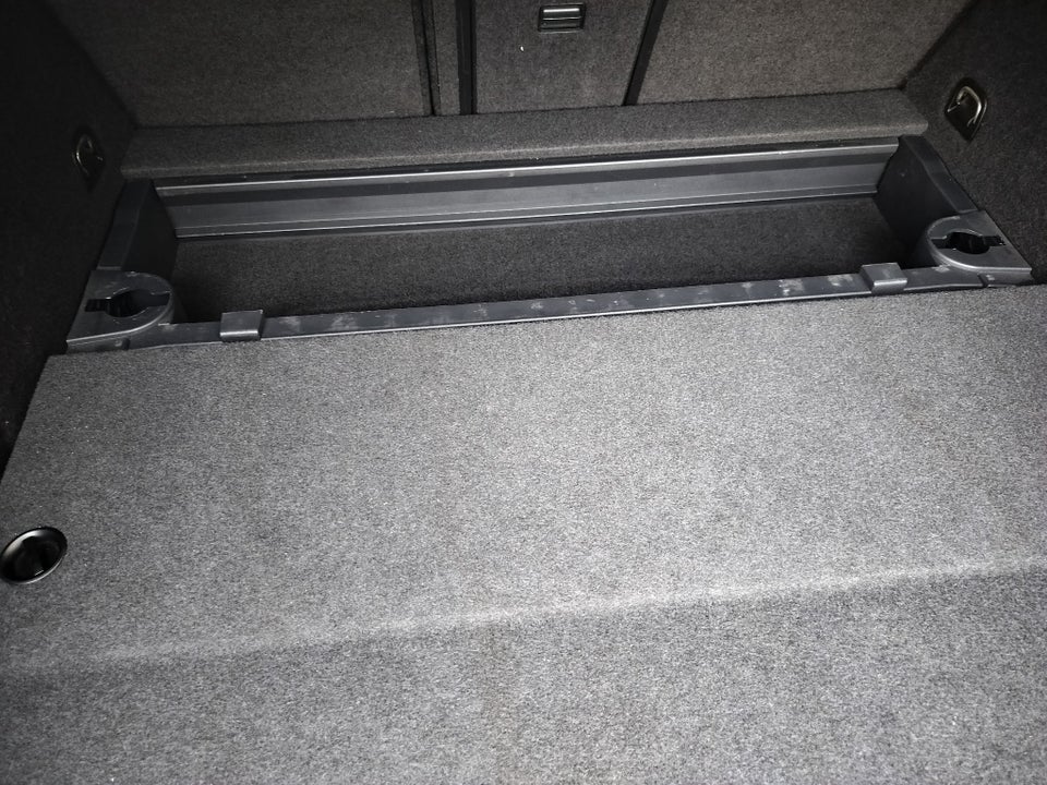 VW Golf VII 1,4 TSi 125 Comfortline BMT 5d