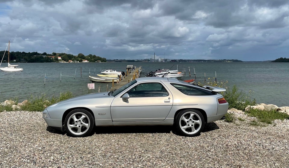 Porsche 928 4,7 S 3d