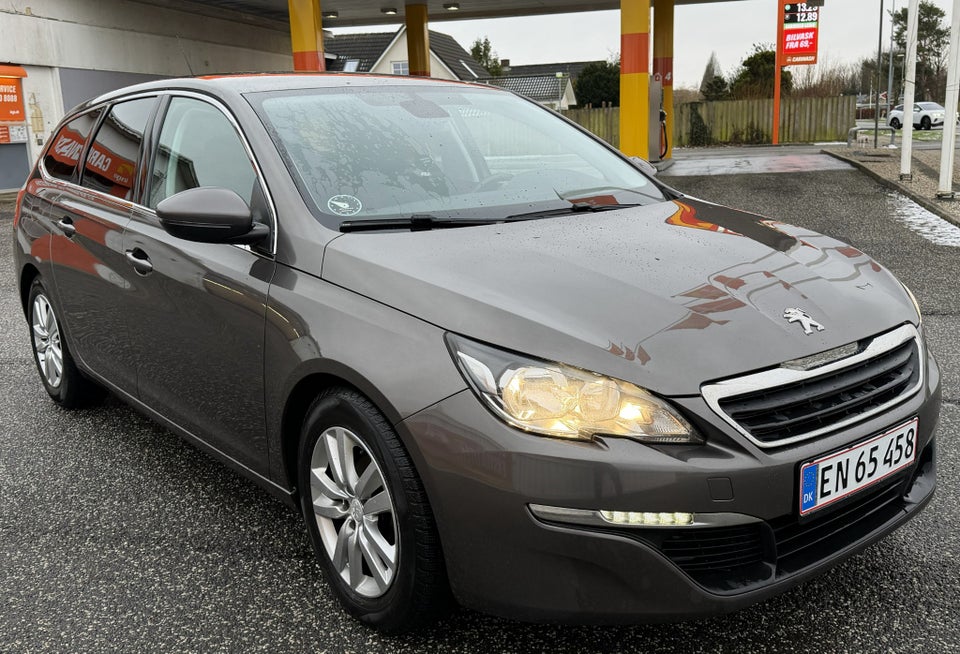 Peugeot 308 1,6 BlueHDi 120 Style SW 5d