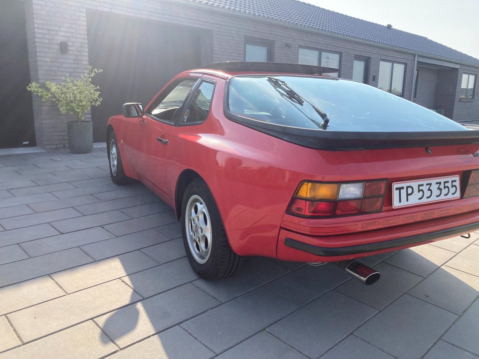 Porsche 944 2,5  3d