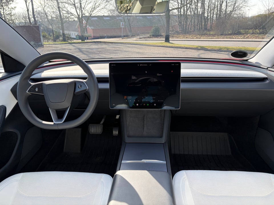 Tesla Model 3 RWD 4d