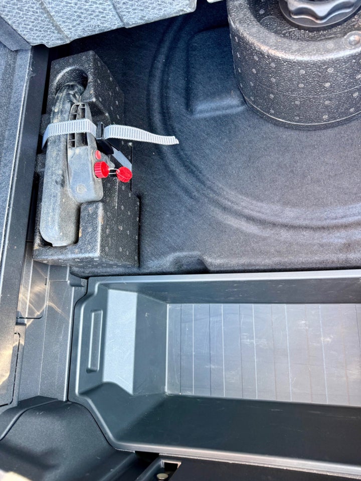 Audi e-tron 55 S-line quattro 5d